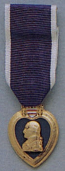 Декоративная медаль   PURPLE HEART     -  1951 PURPLE HEART MEDAL